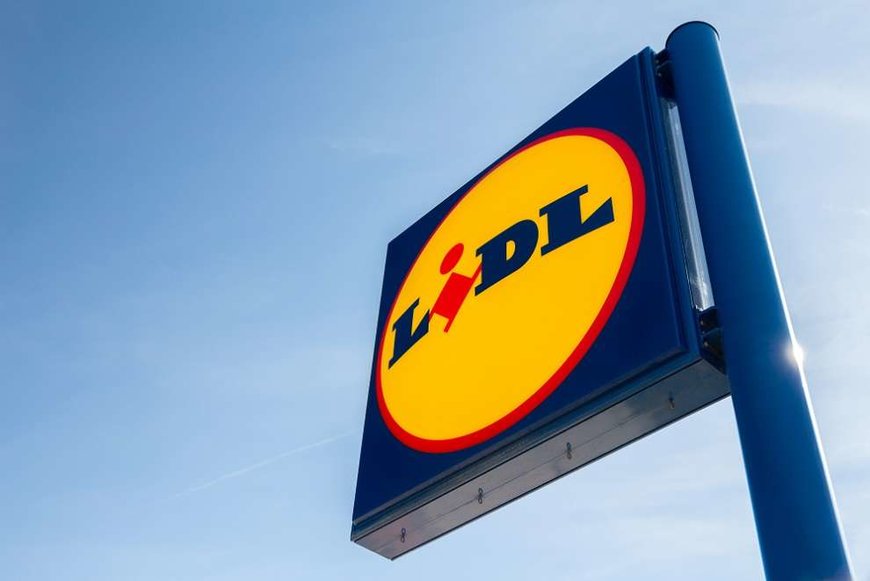 Lidl leads the way in the ecological transition, by installing the world’s first R32 rooftop air-handling units supplied by Lennox